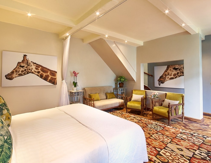 Giraffe Manor 11